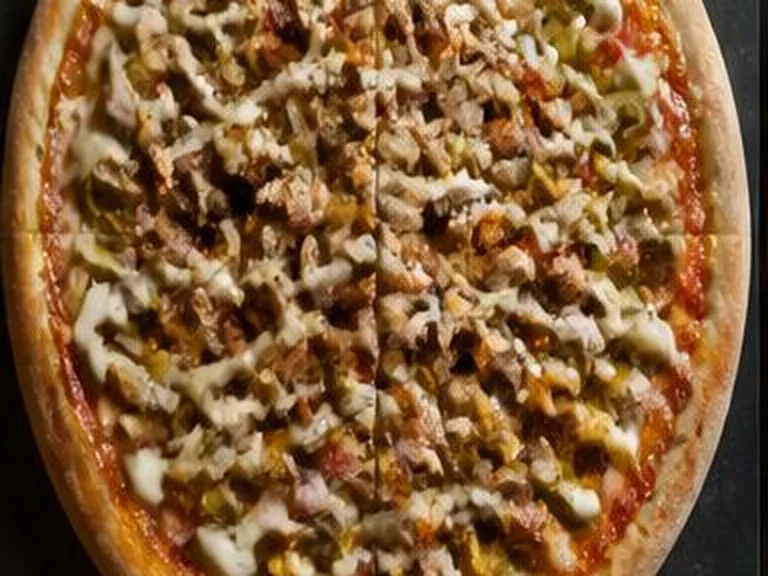 بيتزا شاورما — Shawarma Pizza